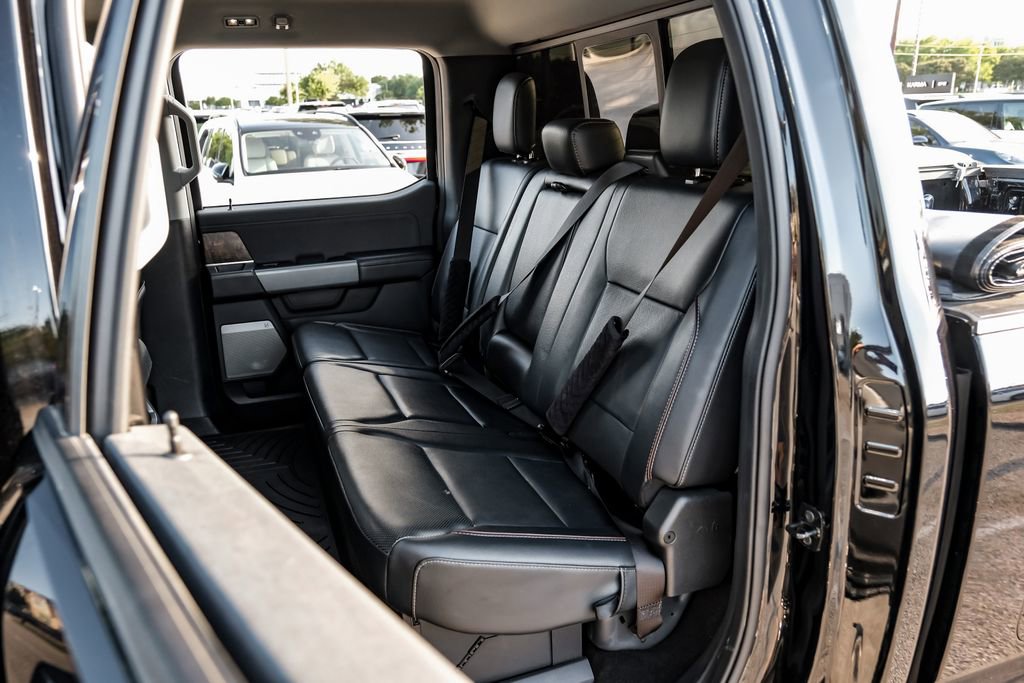 Used 2024 Ford F250 Lariat w/ Sport Appearance Package AWD/4WD image 36