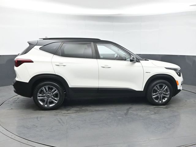 Used 2021 Kia Seltos S AWD/4WD image 6