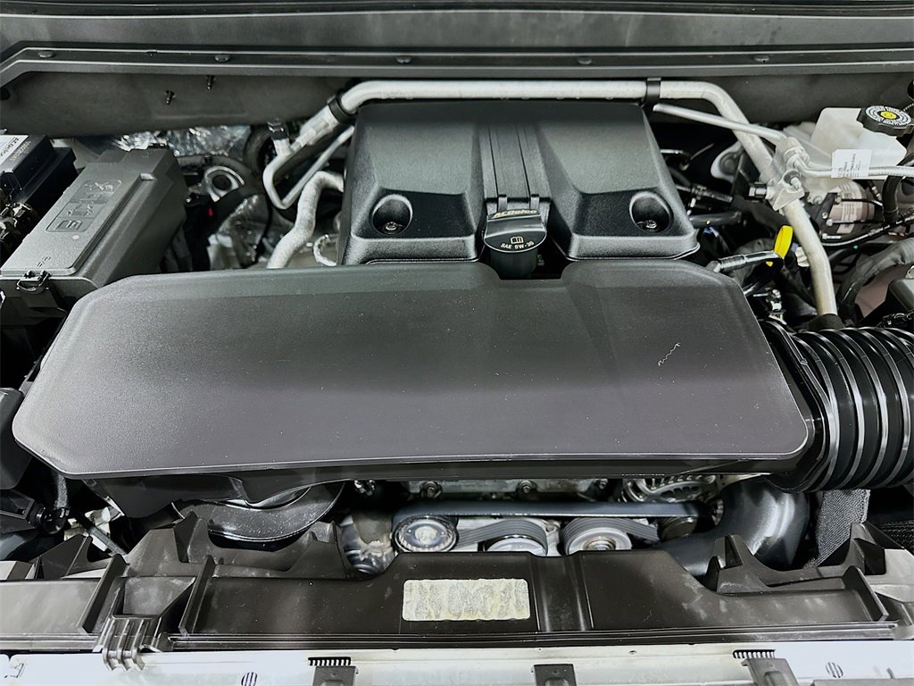 Used 2024 Chevrolet Colorado Z71 w/ Z71 Convenience Package 2 image 32