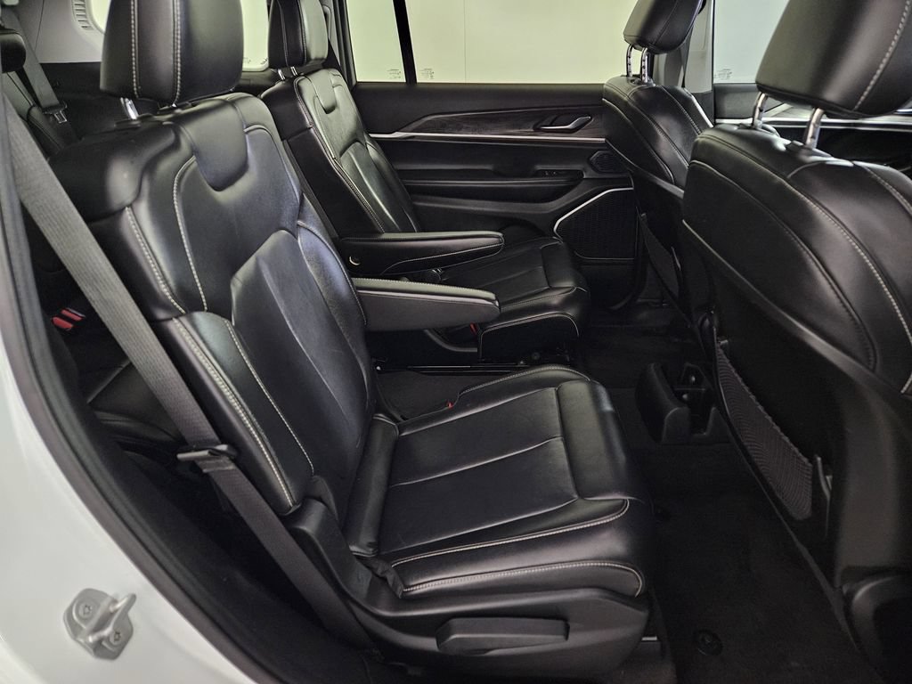 Used 2021 Jeep Grand Cherokee L Limited RWD image 29