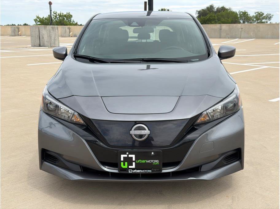 Used 2025 Nissan Leaf S FWD image 2