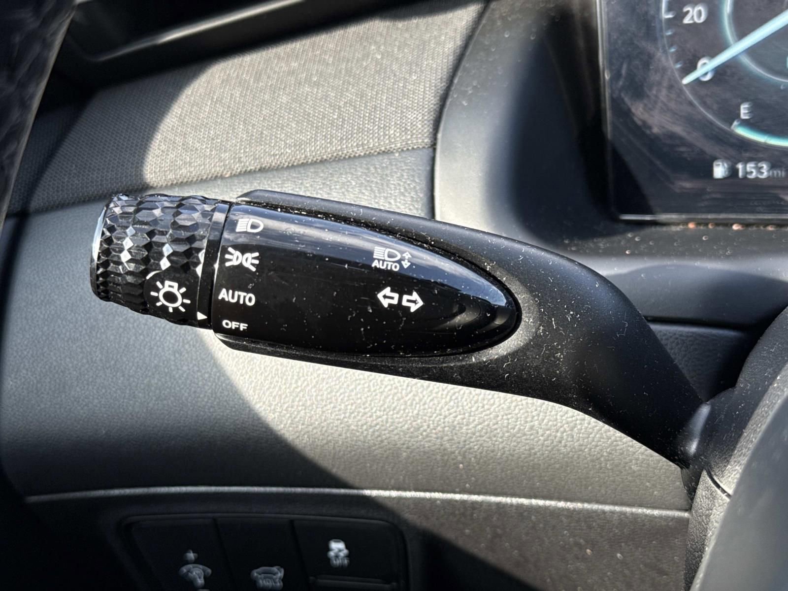 Used 2024 Hyundai Tucson Limited image 16