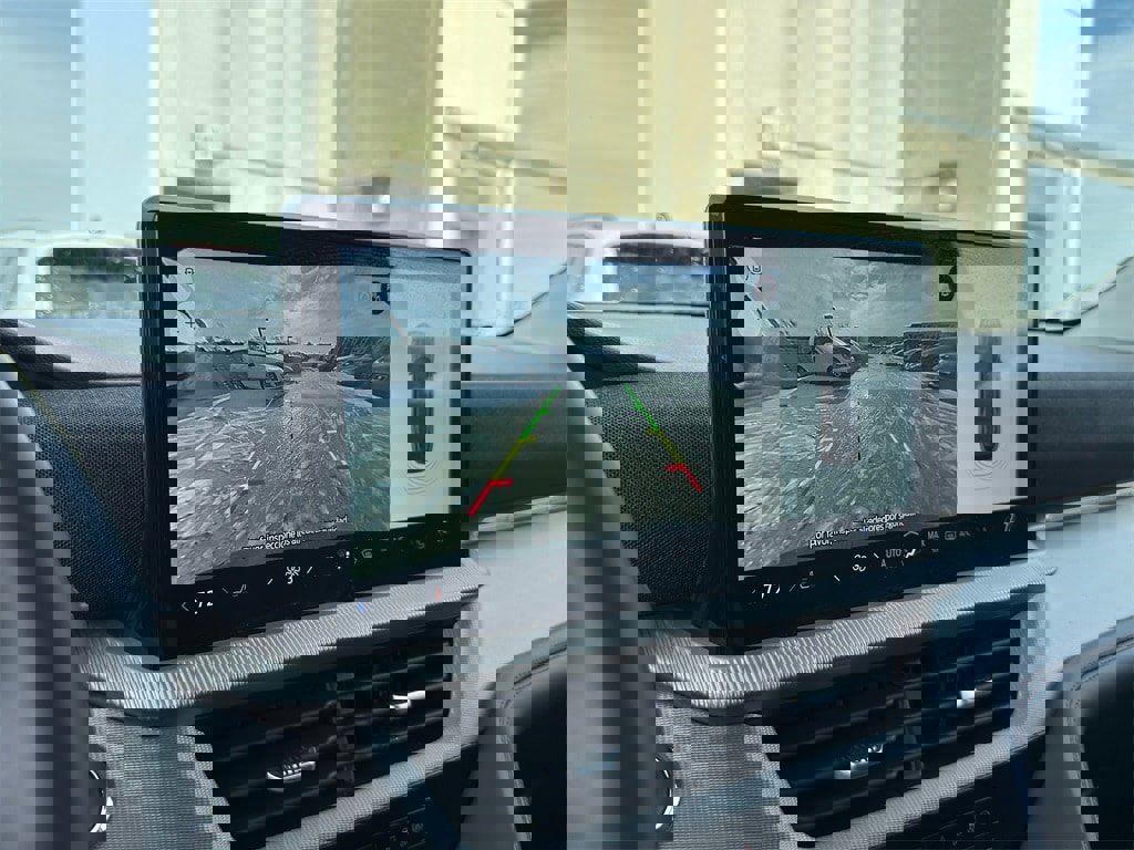 Used 2025 Ford Explorer Active image 22