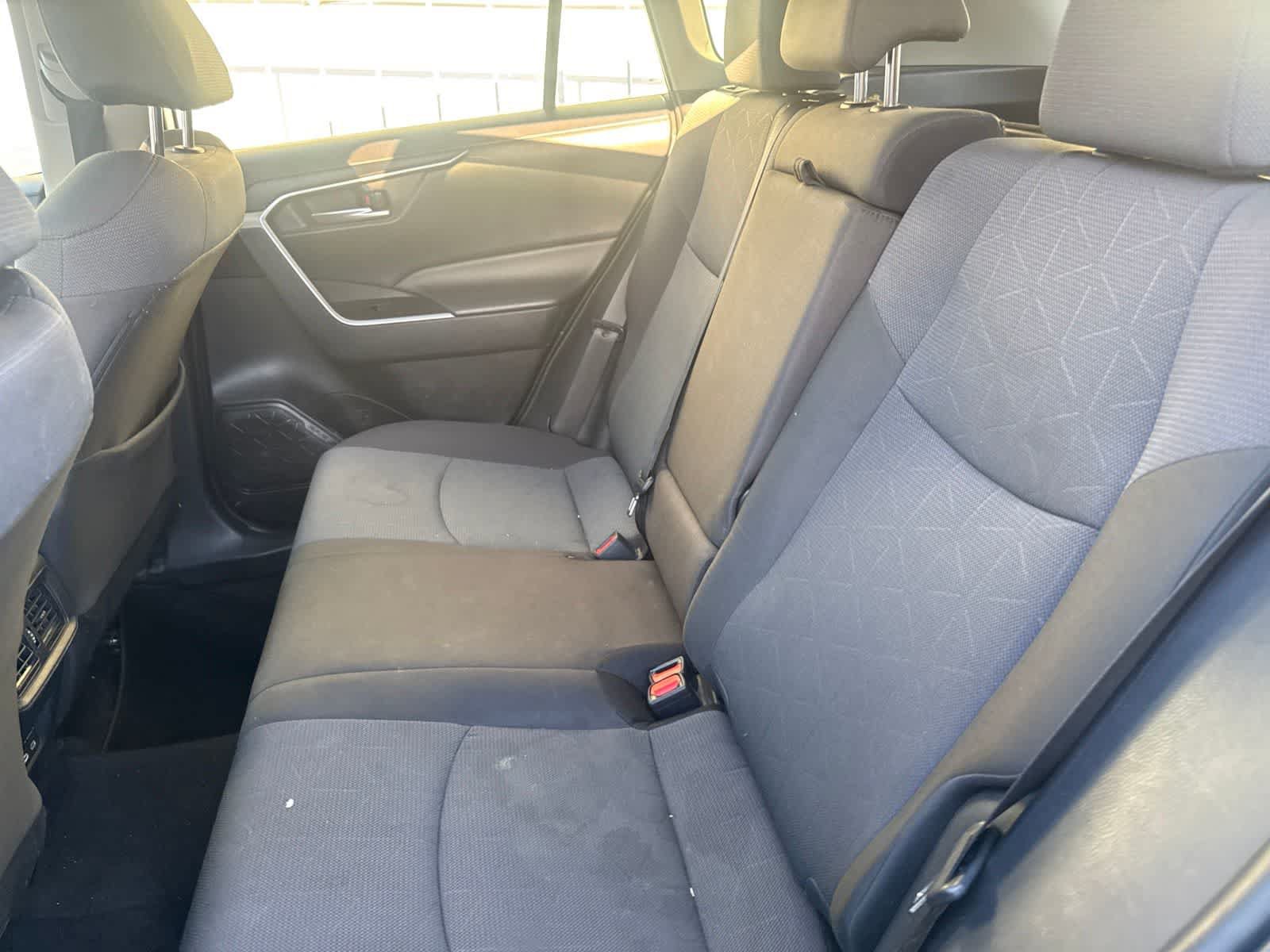 Used 2025 Toyota RAV4 XLE FWD image 17