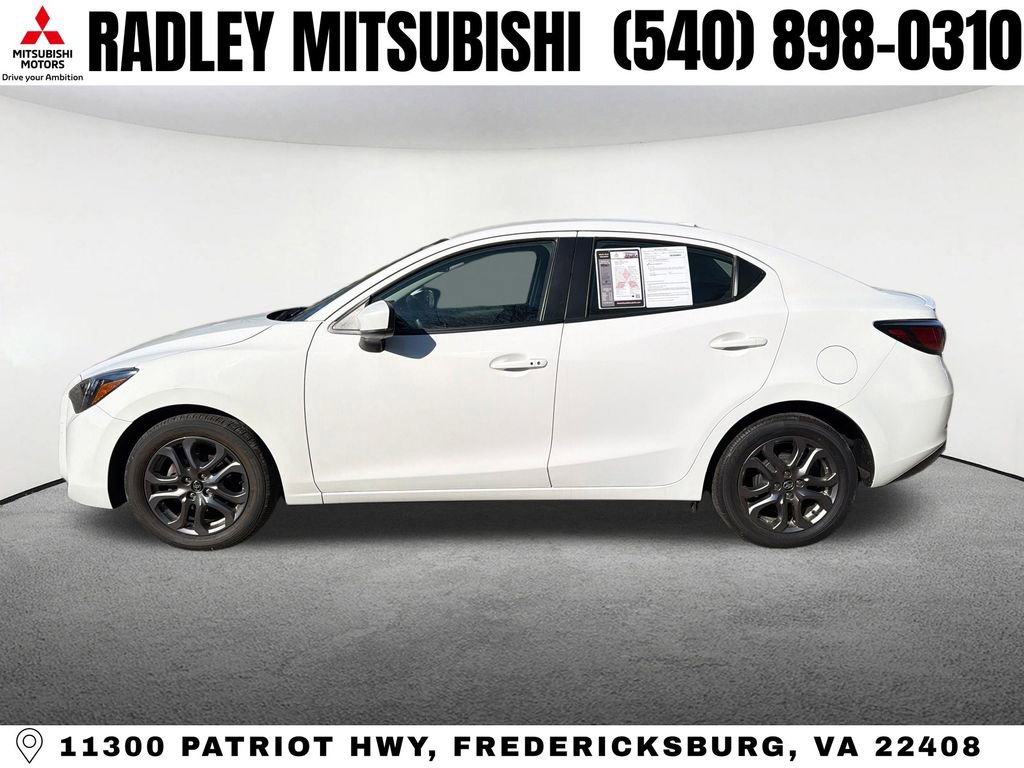Used 2019 Toyota Yaris LE image 14