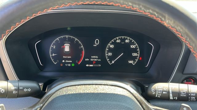 Used 2025 Honda Pilot TrailSport image 15