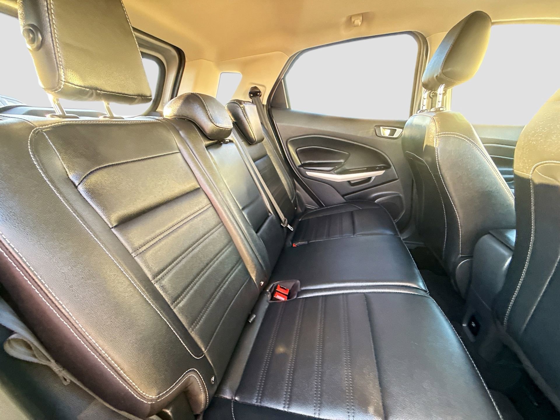 Used 2021 Ford EcoSport Titanium FWD image 29