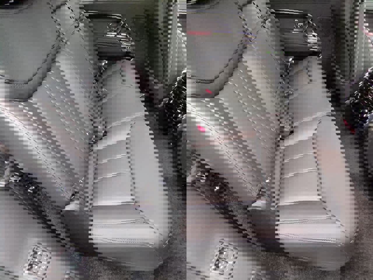 New 2026 Land Rover Range Rover Long Wheelbase SE image 21