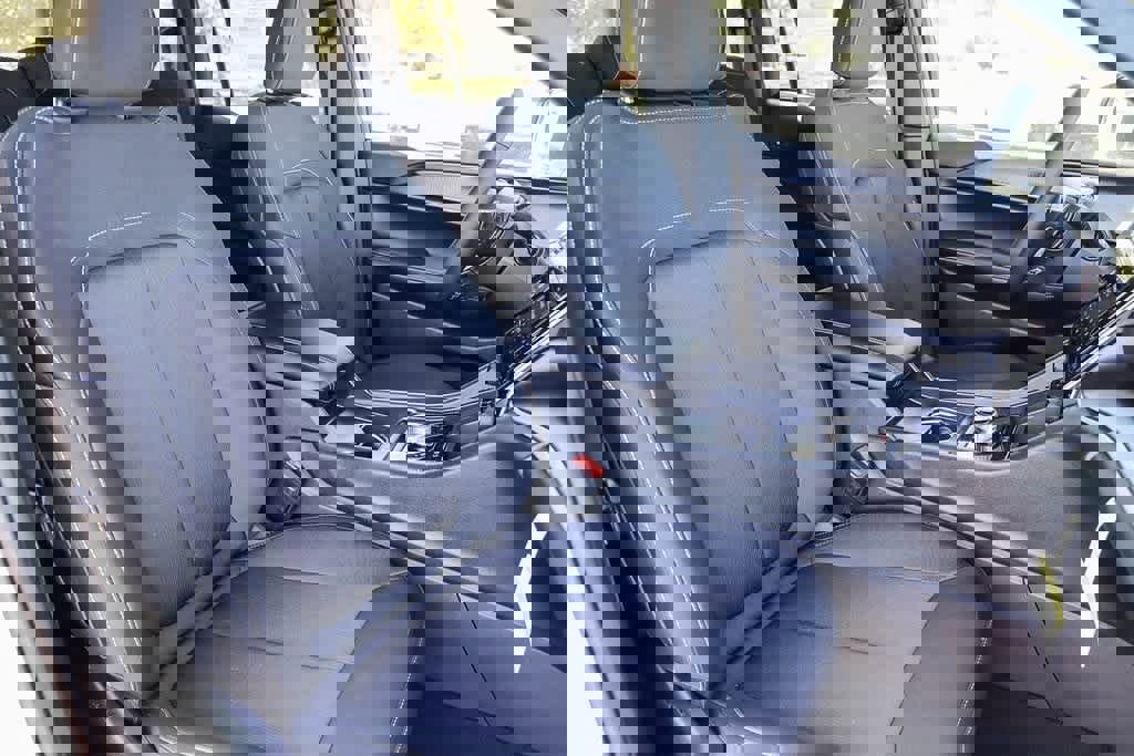 New 2024 Jeep Grand Cherokee Laredo X w/ Luxury Tech Group I image 17