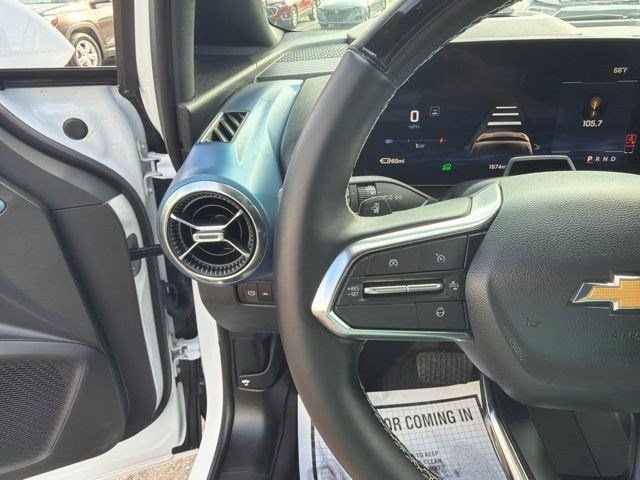 Used 2026 Chevrolet Equinox EV LT w/ Active Safety Package 3 FWD image 15
