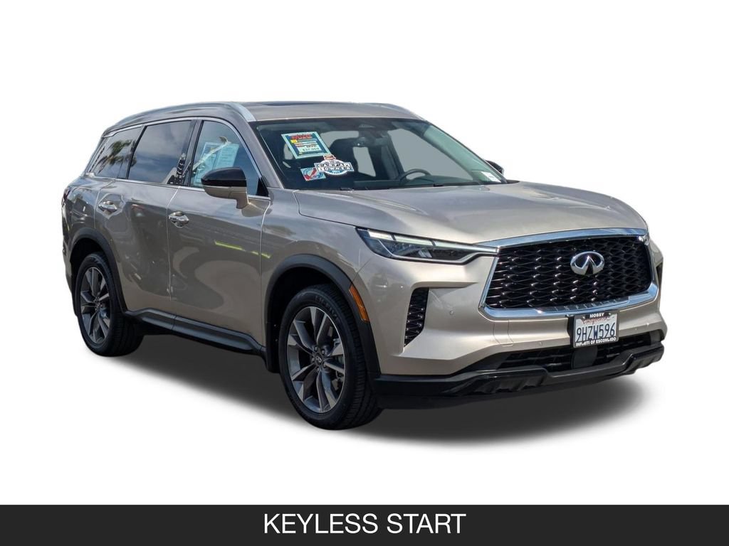 Used 2023 INFINITI QX60 Luxe w/ Performance Audio Package FWD image 2