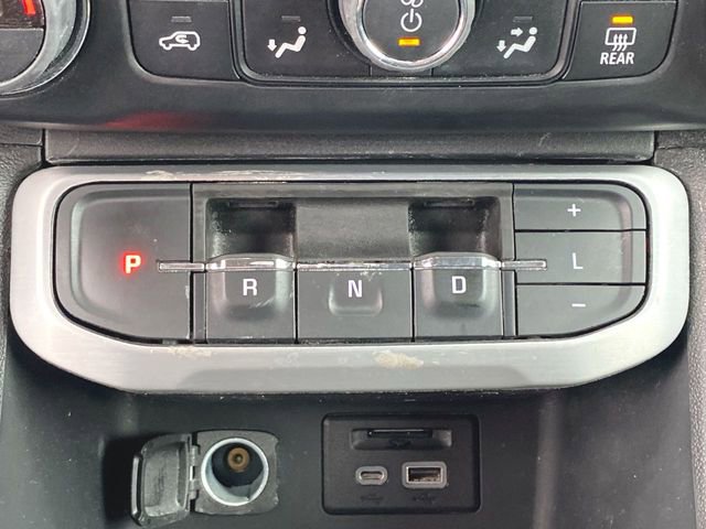 Used 2023 GMC Acadia SLT AWD/4WD image 16