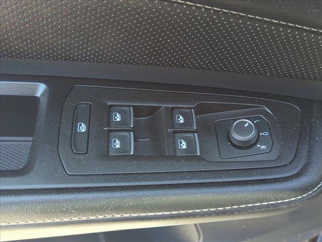 Used 2024 Volkswagen Atlas SE FWD image 11