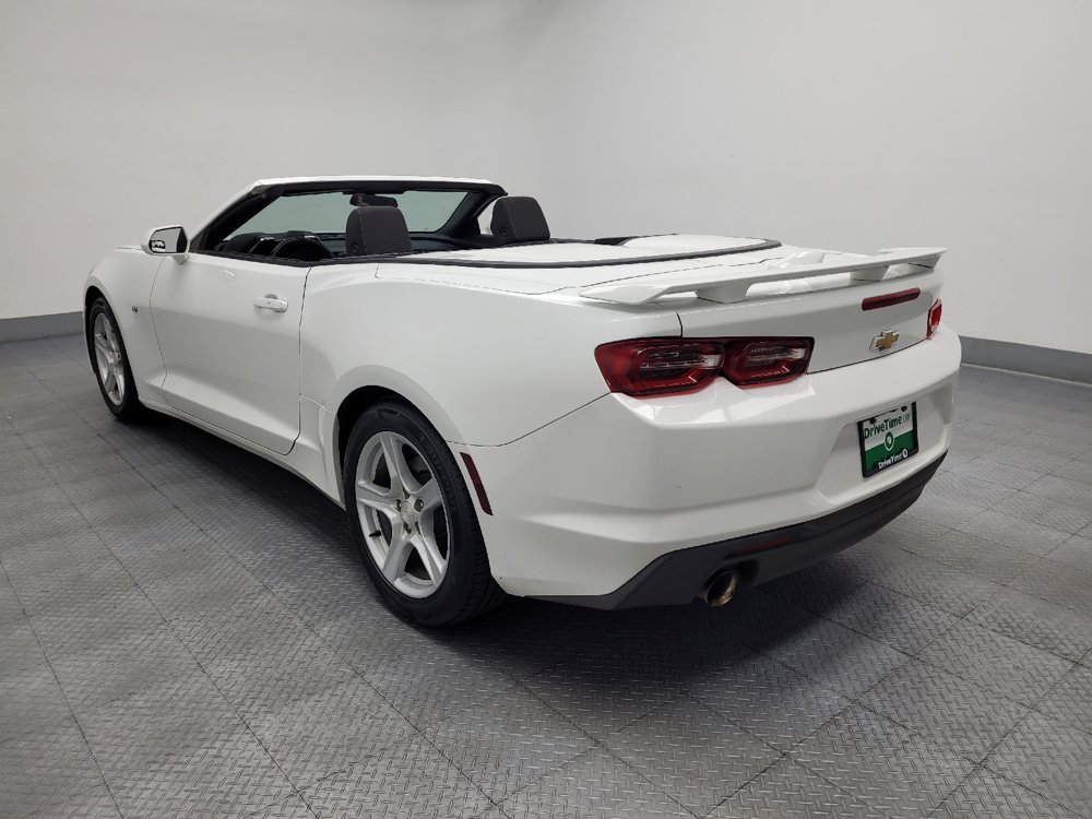 Used 2020 Chevrolet Camaro LT RWD image 3