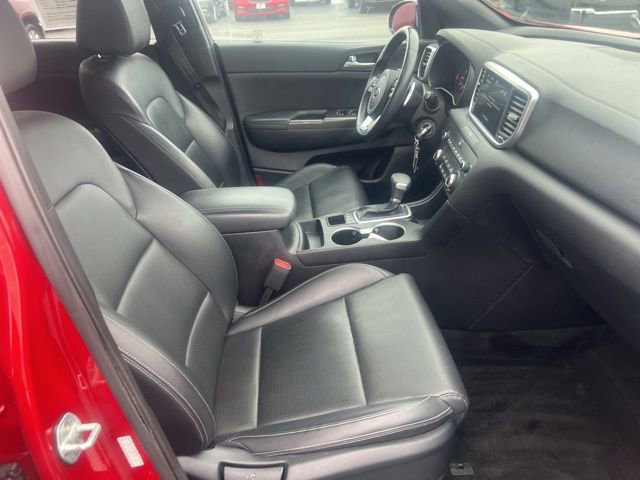 Used 2022 Kia Sportage Nightfall Edition image 12
