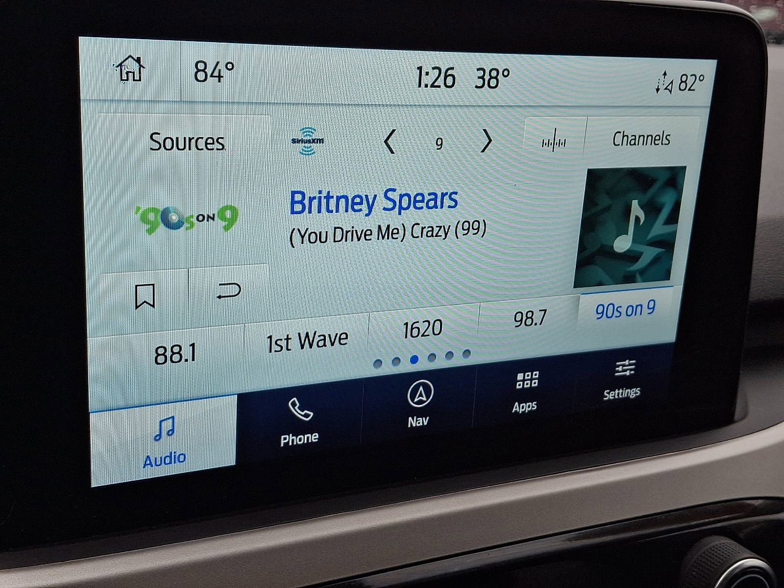 Used 2022 Ford Escape SE w/ SE Sport Appearance Package image 19