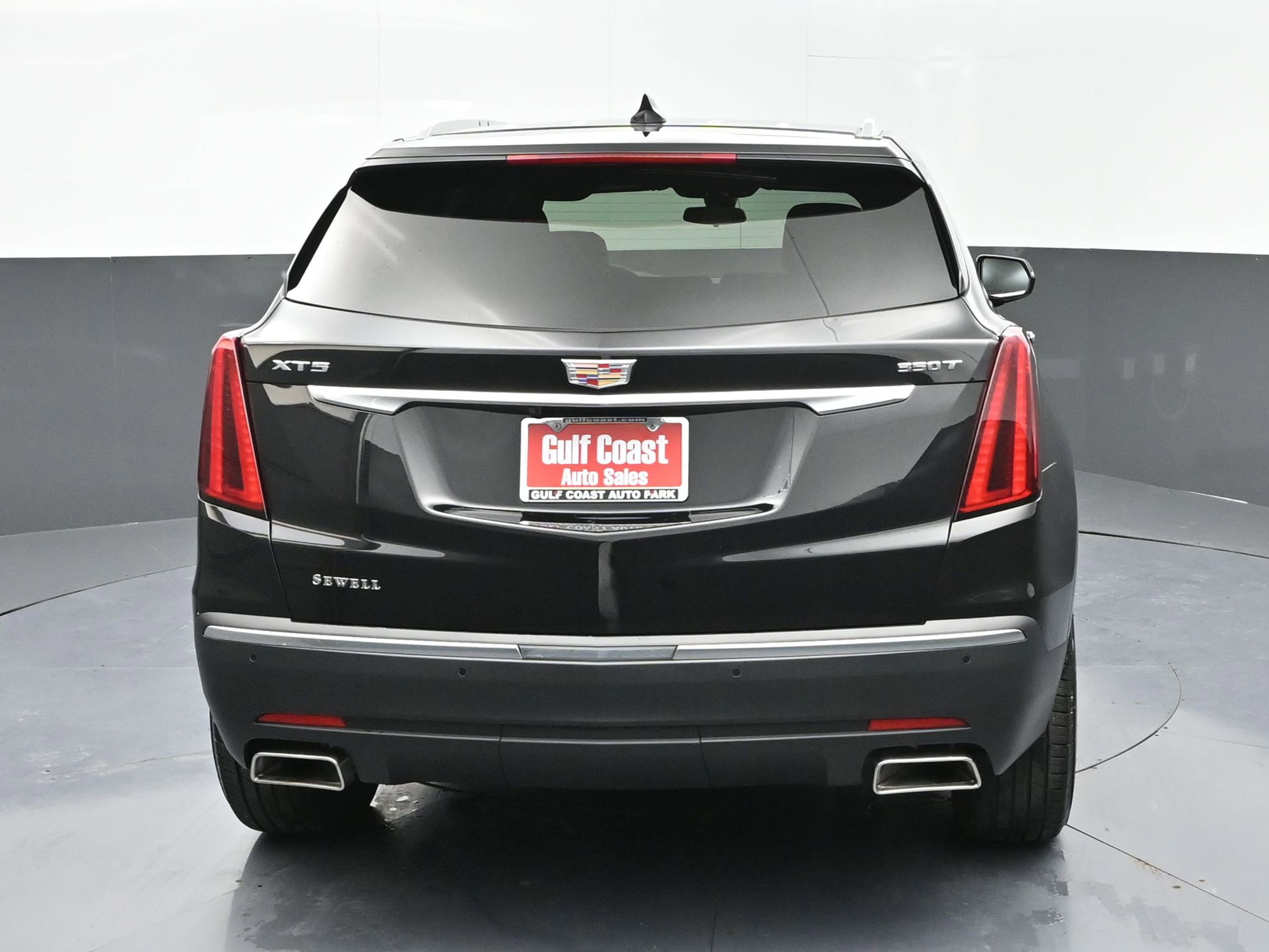 Used 2024 Cadillac XT5 Luxury w/ LPO, Floor Liner Package image 24