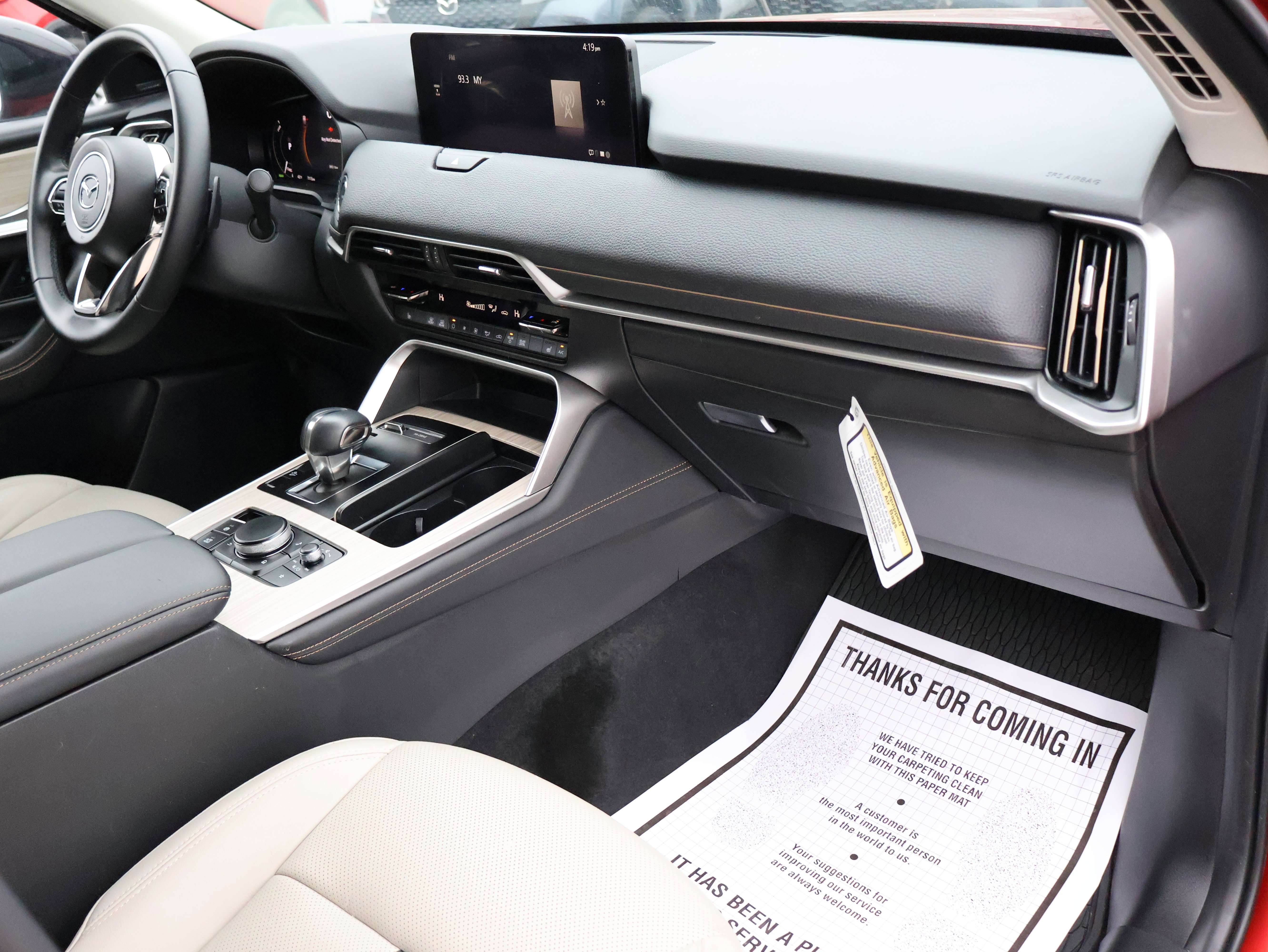 Used 2025 MAZDA CX-70 Plug-In Hybrid w/ Premium Pkg image 11