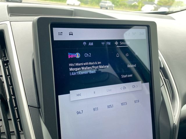 Used 2024 Ford Edge SEL AWD/4WD image 14