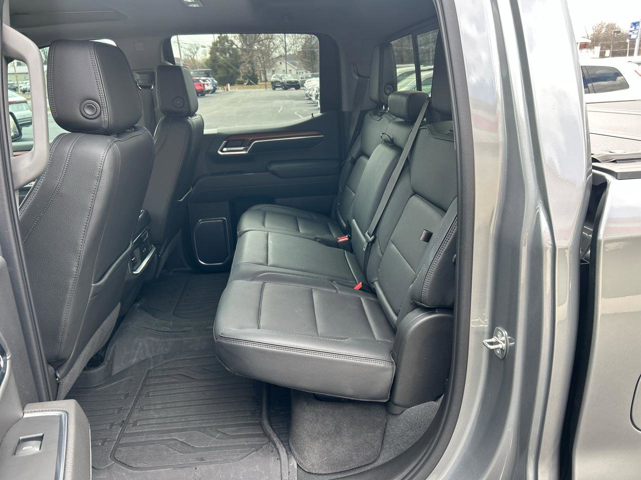 Used 2023 GMC Sierra 1500 Denali w/ Denali Reserve Package AWD/4WD image 12