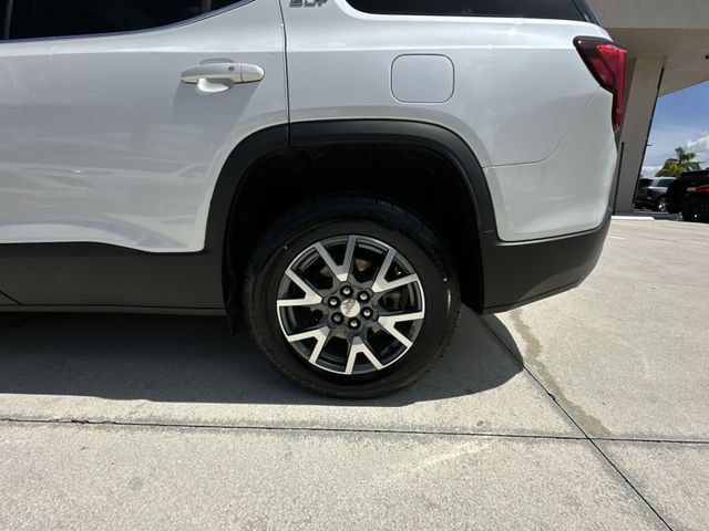 Certified 2023 GMC Acadia SLT FWD image 18