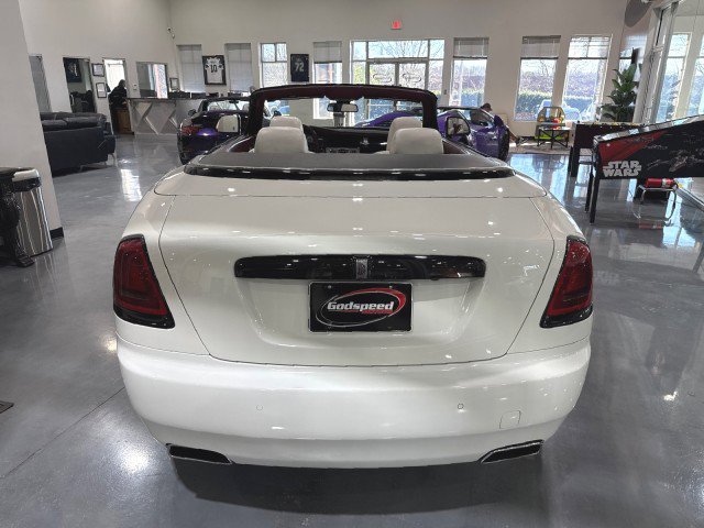 Used 2017 Rolls-Royce Dawn image 6