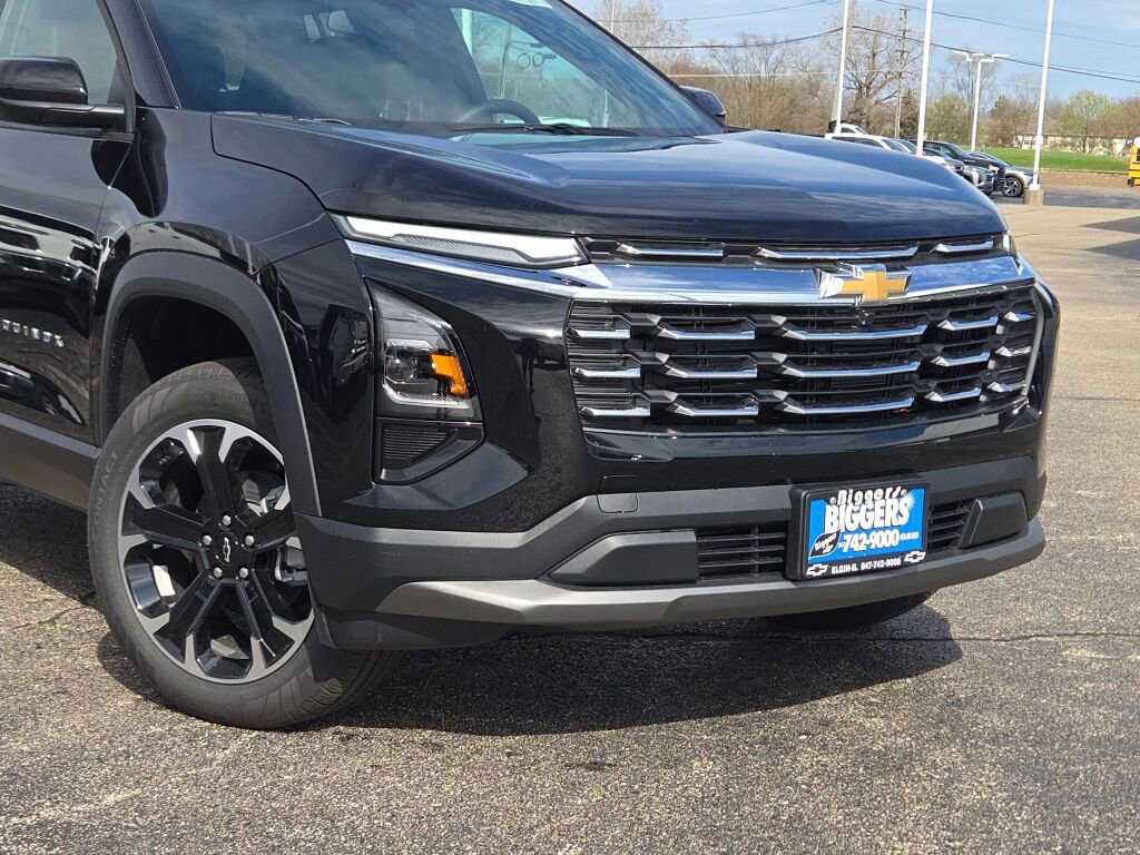 New 2026 Chevrolet Equinox LT AWD/4WD image 2