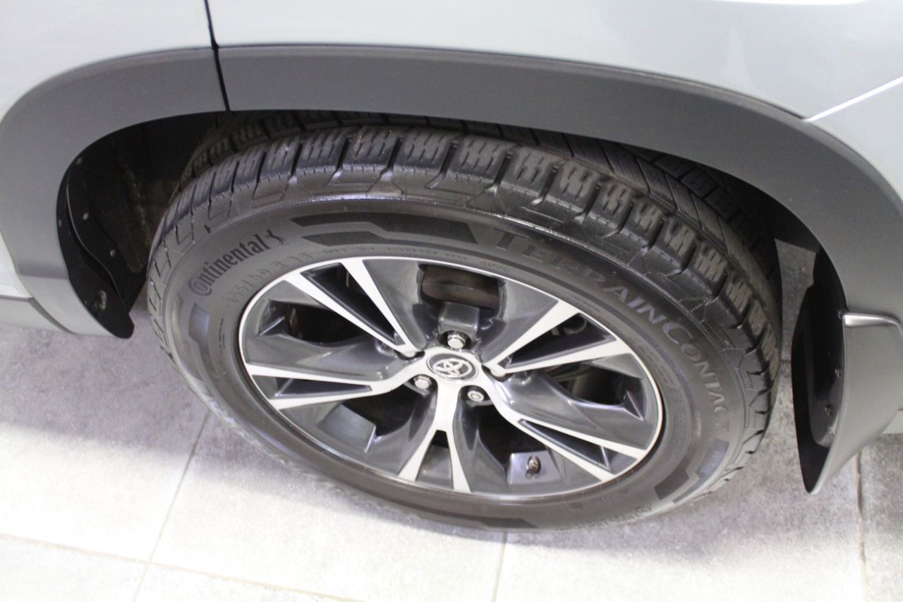 Used 2019 Toyota Highlander LE image 33