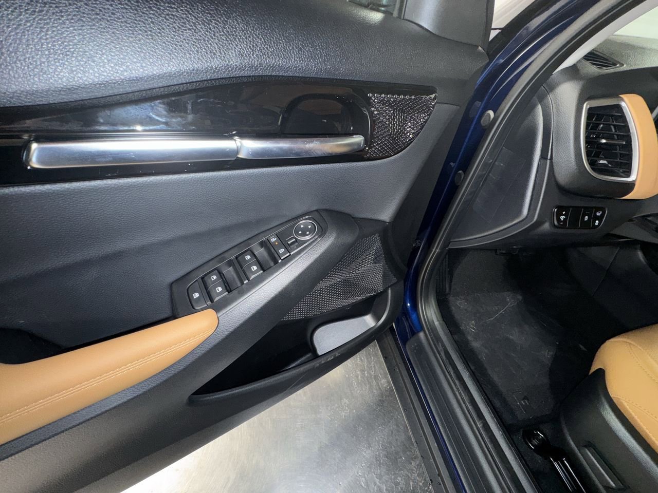 New 2026 Kia Seltos EX w/ EX Sunroof Package image 17