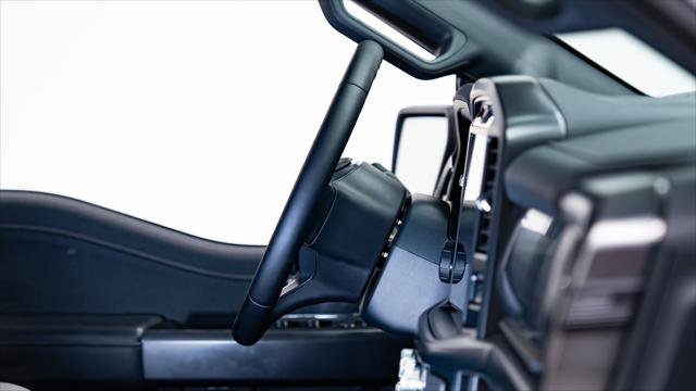 Used 2025 Ford F150 Lariat image 32