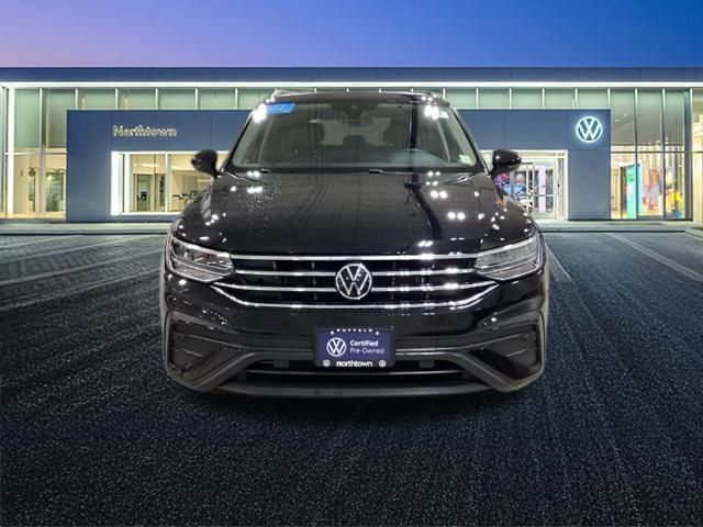 Used 2022 Volkswagen Tiguan SE image 12