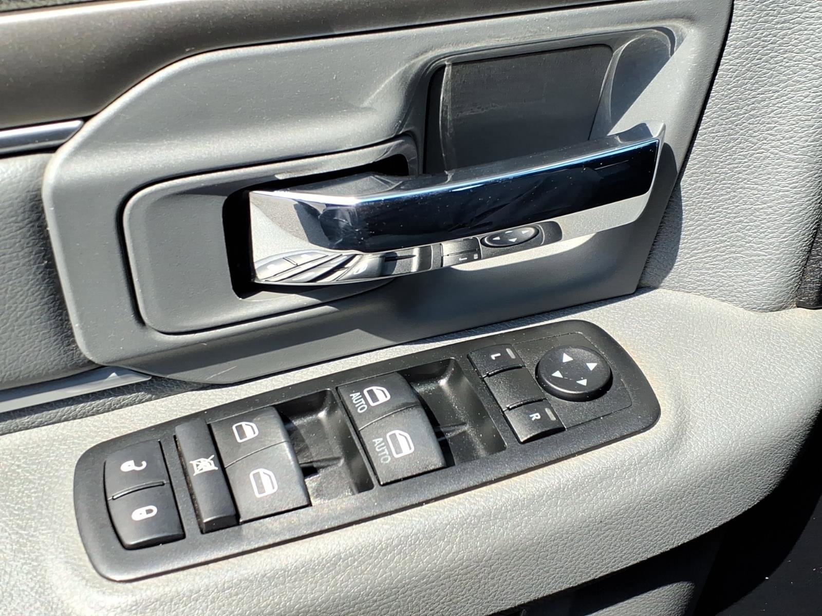 Used 2014 RAM 2500 Big Horn image 23