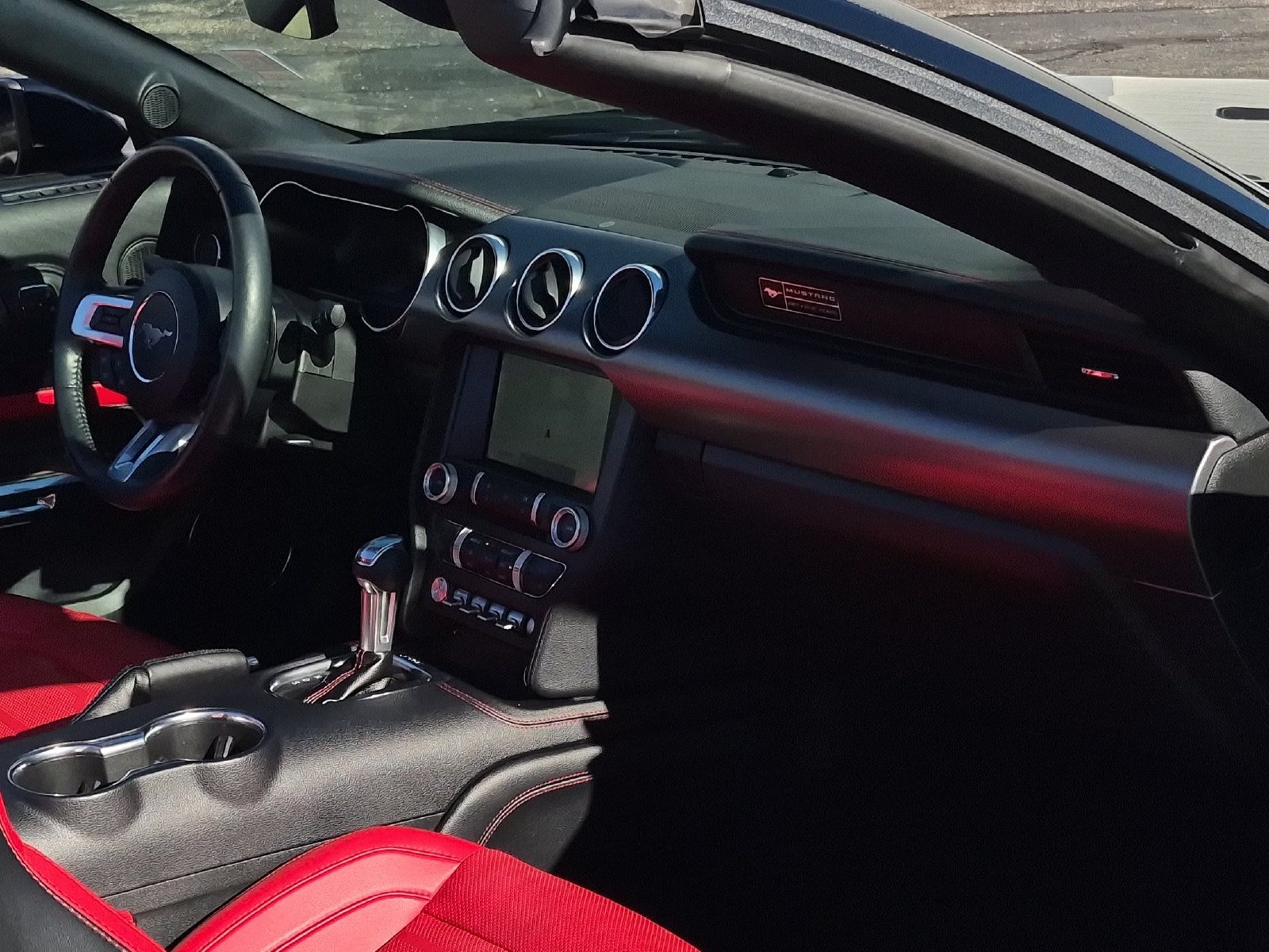 Used 2020 Ford Mustang GT Premium w/ Equipment Group 401A RWD image 31