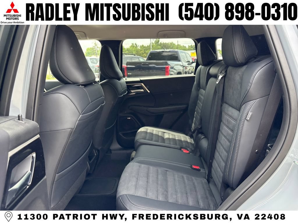 New 2026 Mitsubishi Outlander SE AWD/4WD image 12