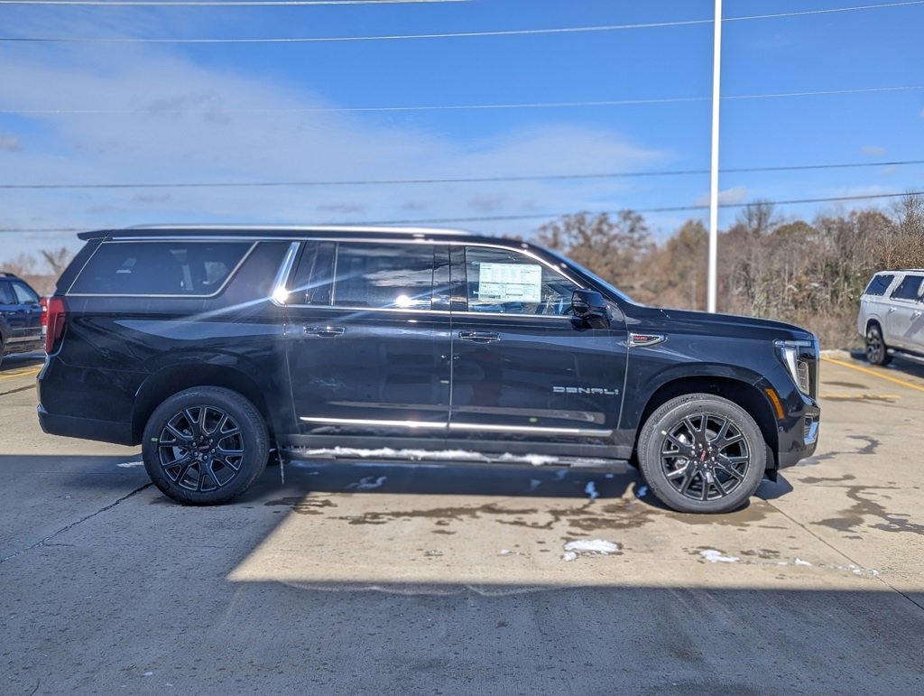 New 2026 GMC Yukon XL Denali image 6