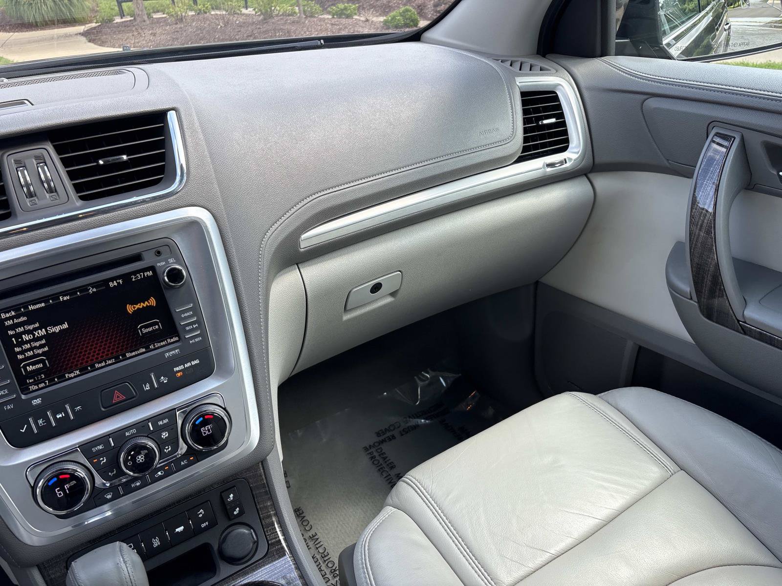 Used 2014 GMC Acadia SLT AWD/4WD image 28