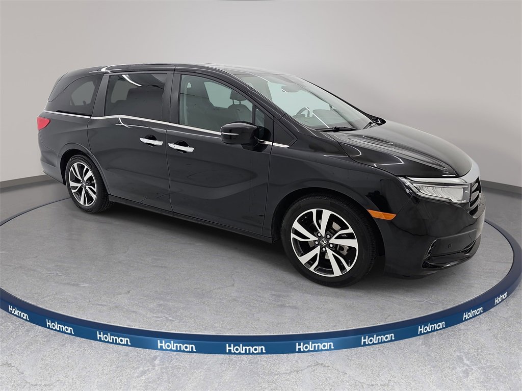 Certified 2023 Honda Odyssey Touring image 4