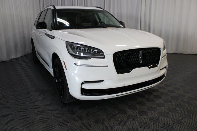 Used 2022 Lincoln Aviator Reserve w/ Equipment Group 201A image 32