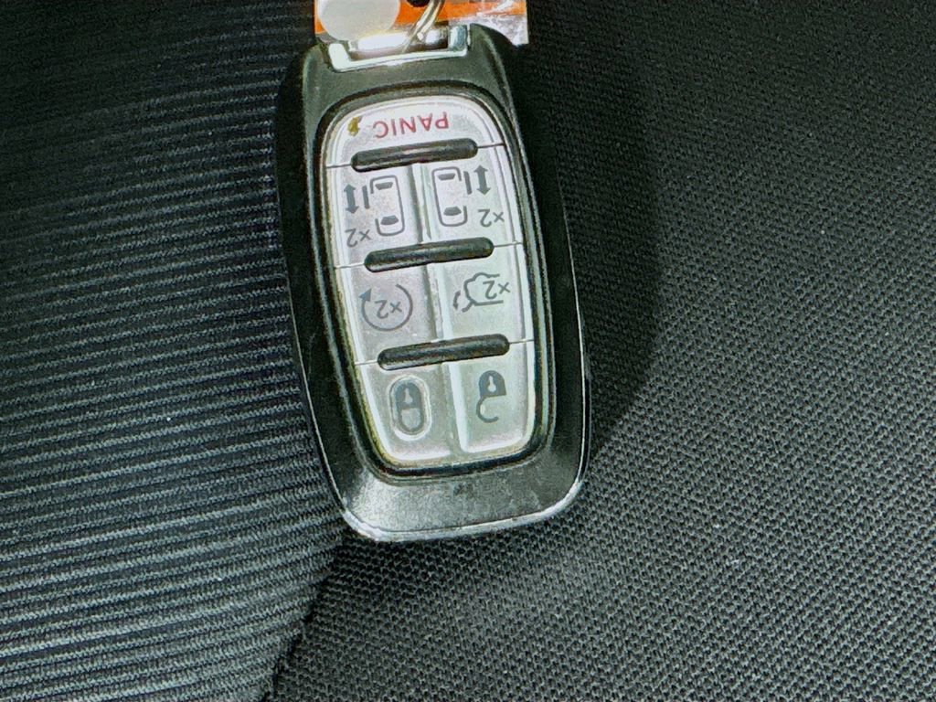 Used 2019 Chrysler Pacifica Touring Plus w/ Advanced Safetytec Group image 37