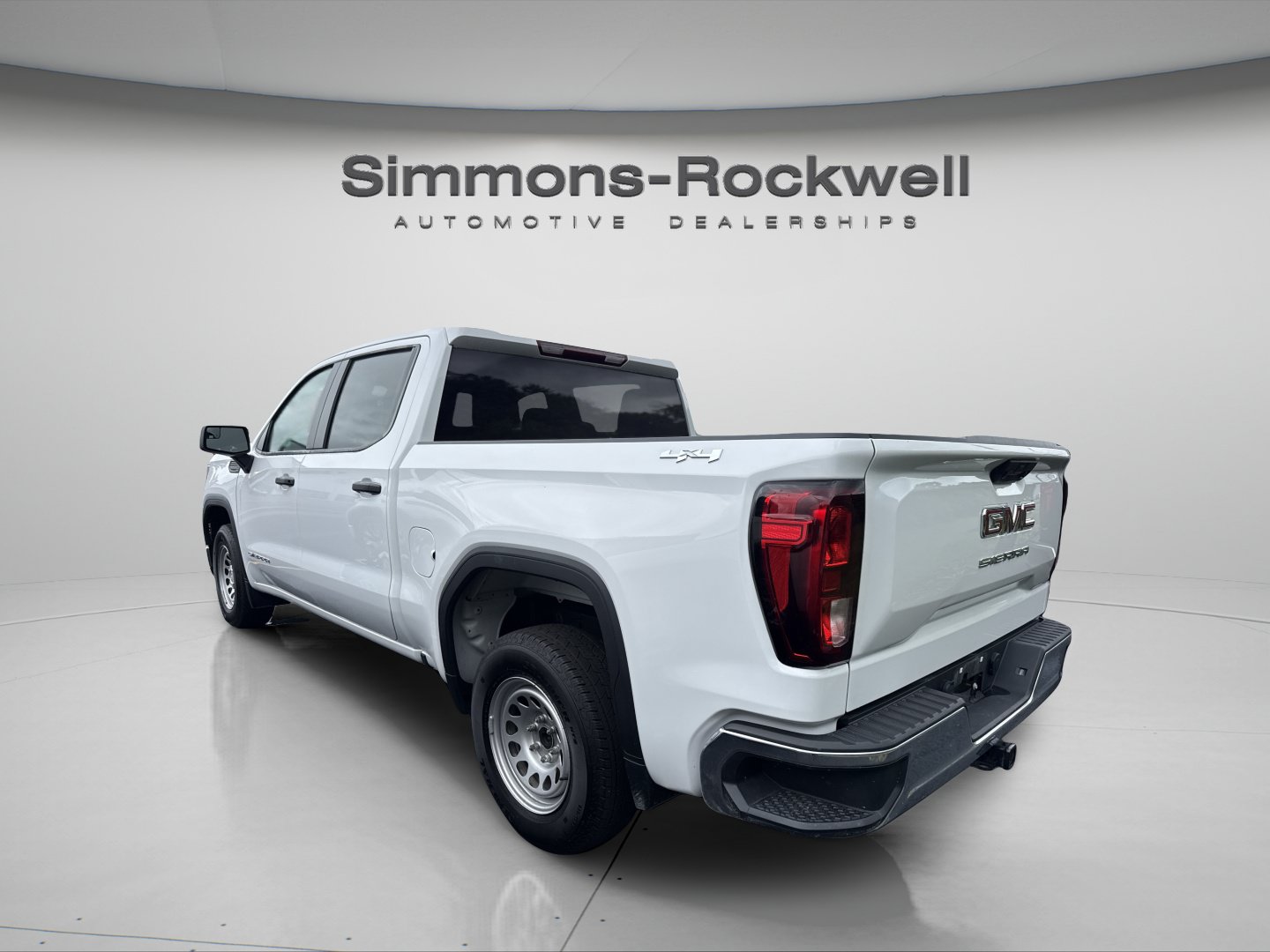 Used 2024 GMC Sierra 1500 Pro w/ Pro Value Package AWD/4WD image 2