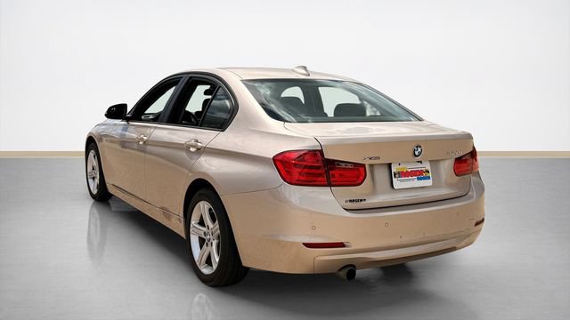 Used 2015 BMW 320i xDrive Sedan AWD/4WD image 4