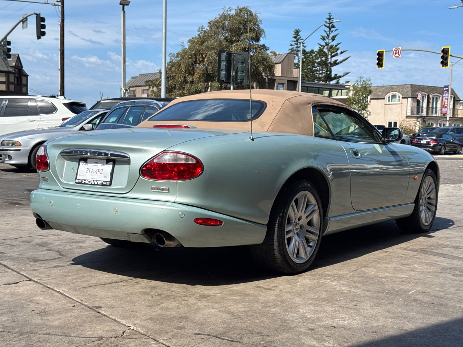 Used 2006 Jaguar XK8 Convertible image 9