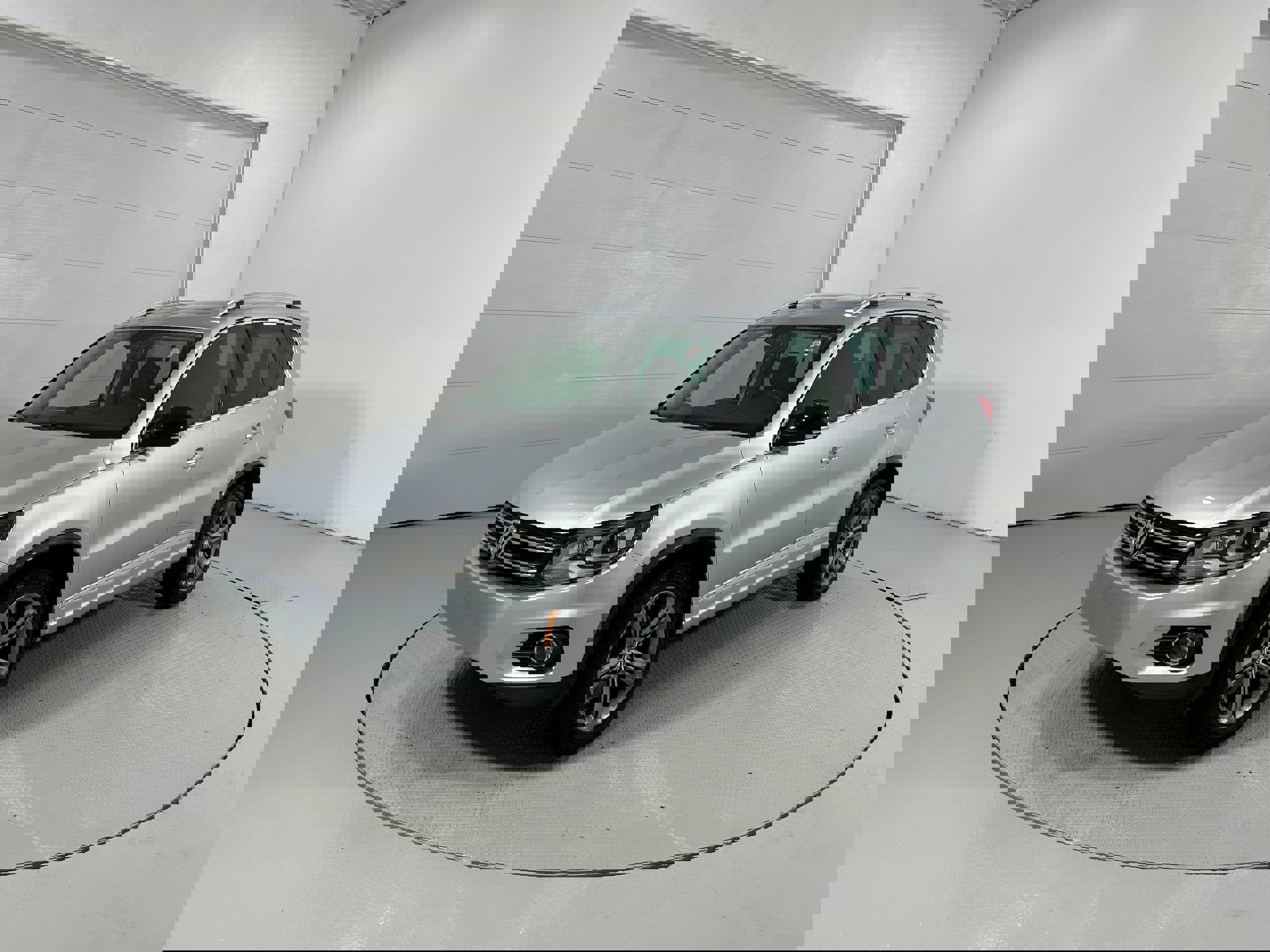 Used 2017 Volkswagen Tiguan Sport image 22