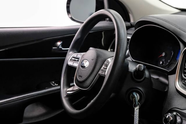 Used 2020 Kia Sorento L image 18