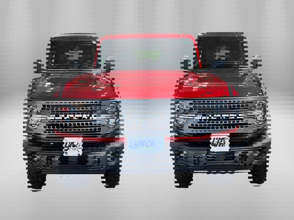 Used 2025 Ford Bronco Badlands image 8