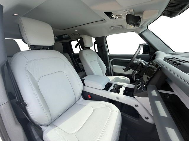 New 2026 Land Rover Defender 110 X-Dynamic SE AWD/4WD image 16