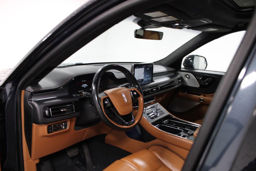 Used 2023 Lincoln Aviator Black Label Grand Touring image 23