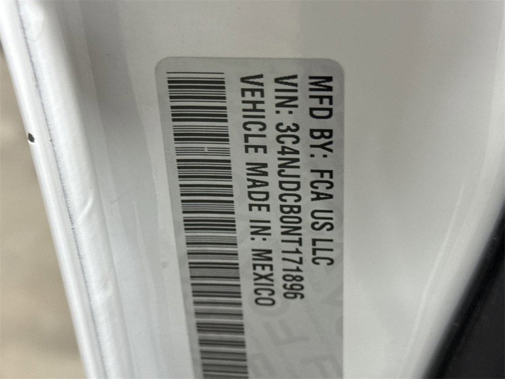 Used 2022 Jeep Compass Limited image 27