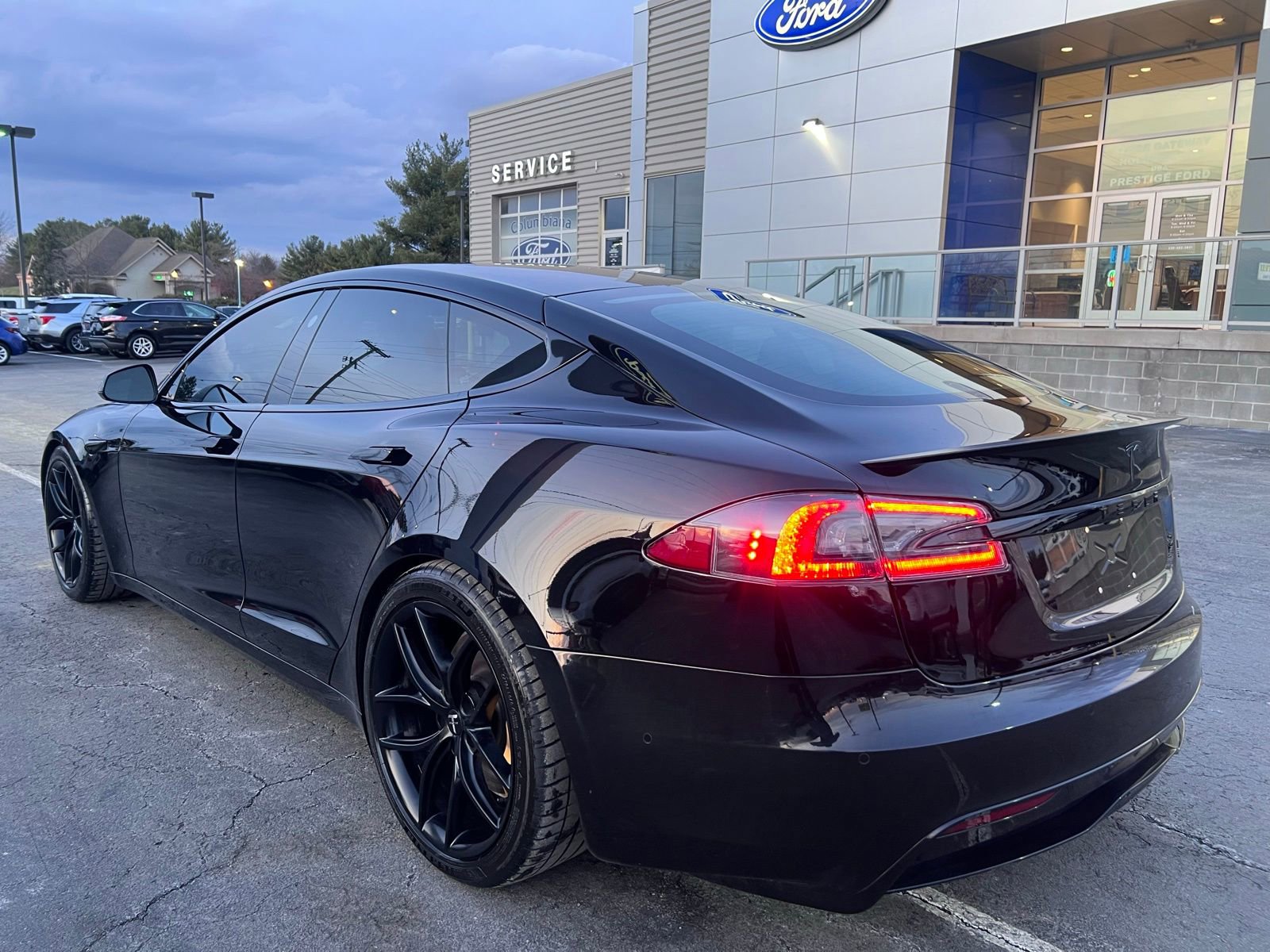 Used 2021 Tesla Model S Plaid image 5