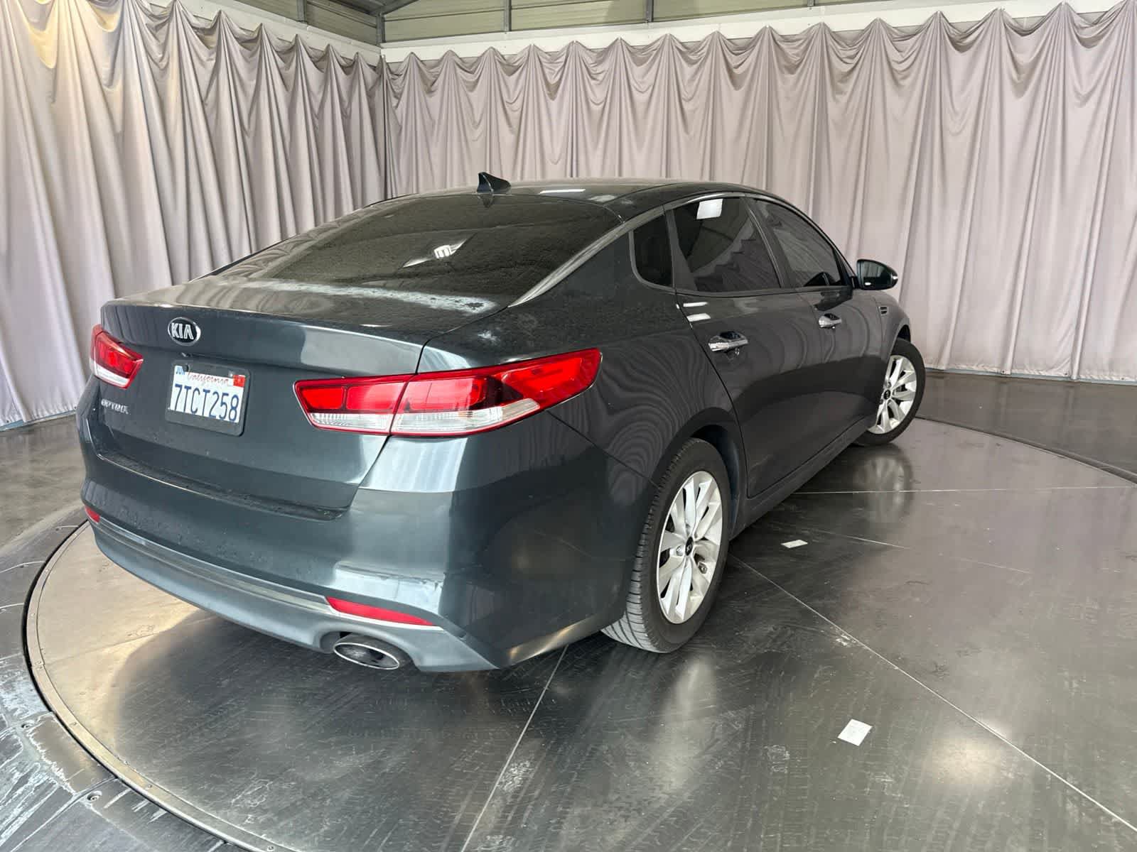 Used 2016 Kia Optima LX w/ Option Group 014 FWD image 5